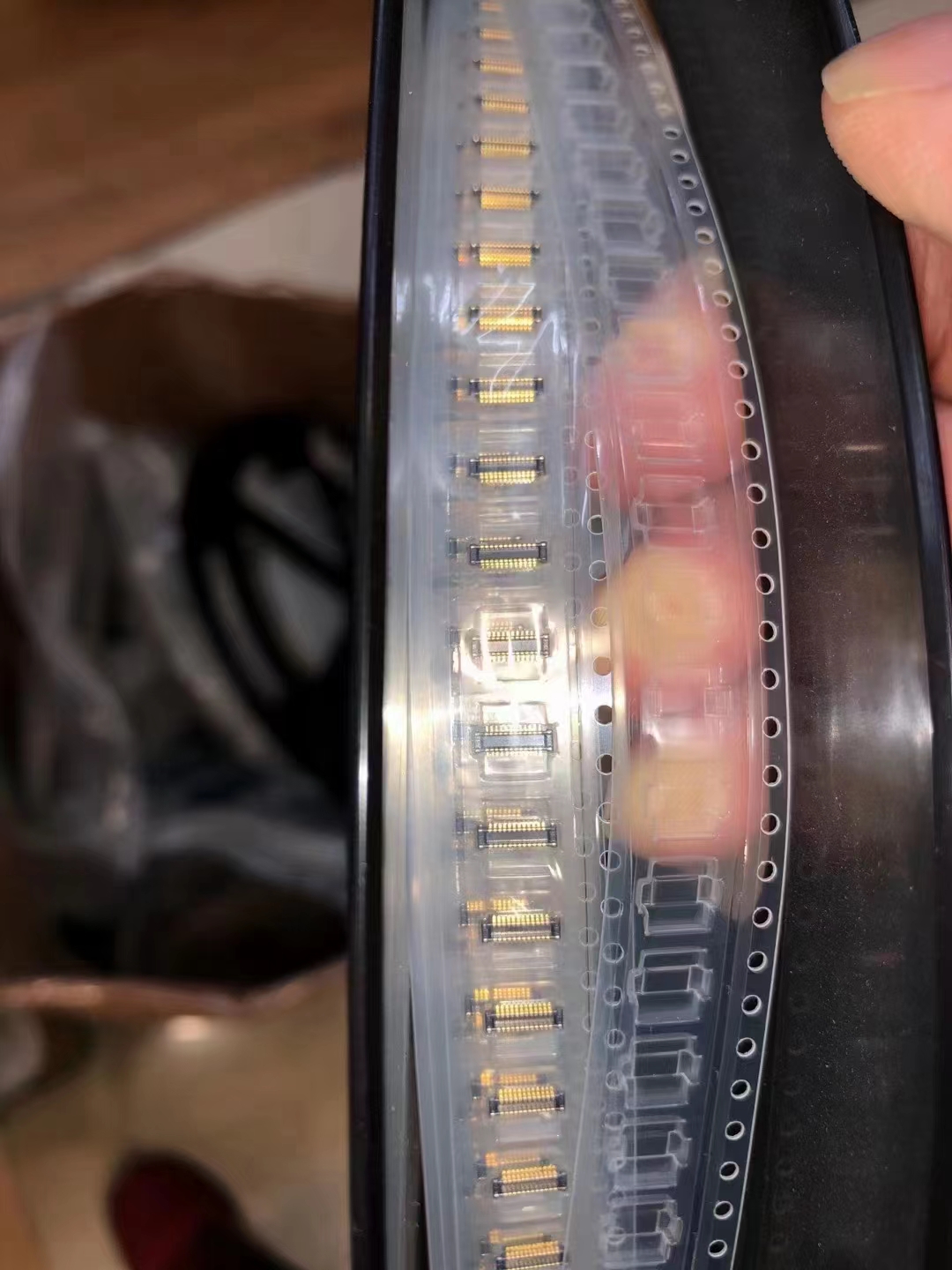 What does IC chip taping mean? Component packaging method selection Professinoal tape and reels